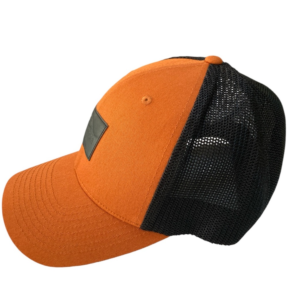 NWOT Columbia hat flex fit size large/xl. Never warn Black and Burnt Orange